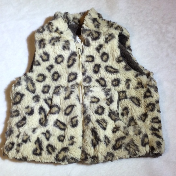 Baby Girls Leopard Faux Fur Vest 12 months - Picture 8 of 8
